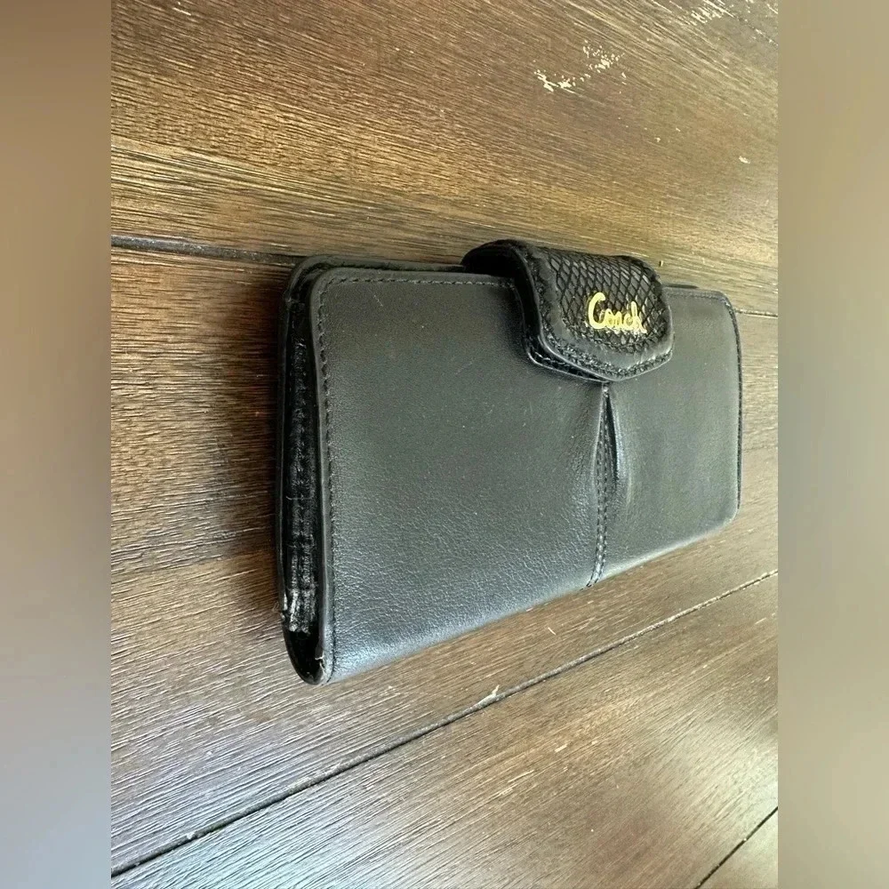 Coach Ashley wallet